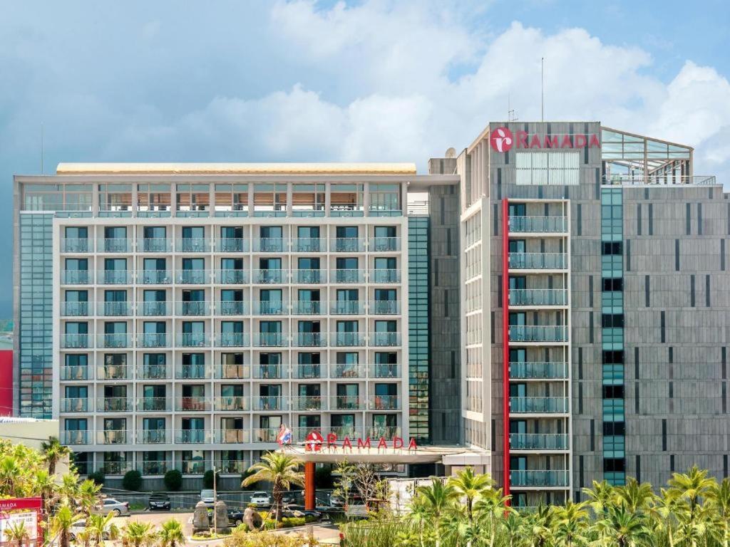 Ramada By Wyndham Jeju Hamdeok Hotel Kültér fotó