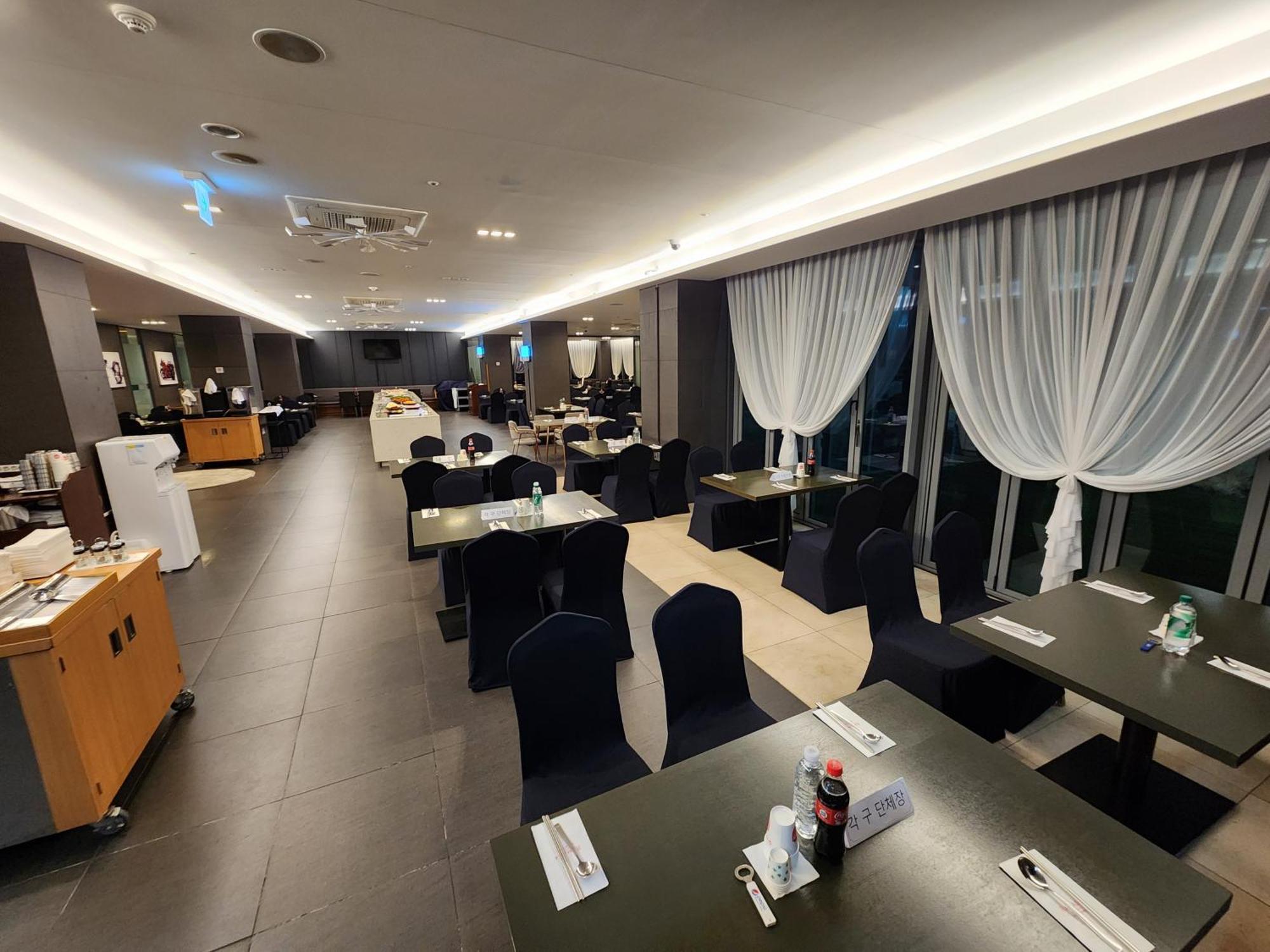 Ramada By Wyndham Jeju Hamdeok Hotel Kültér fotó