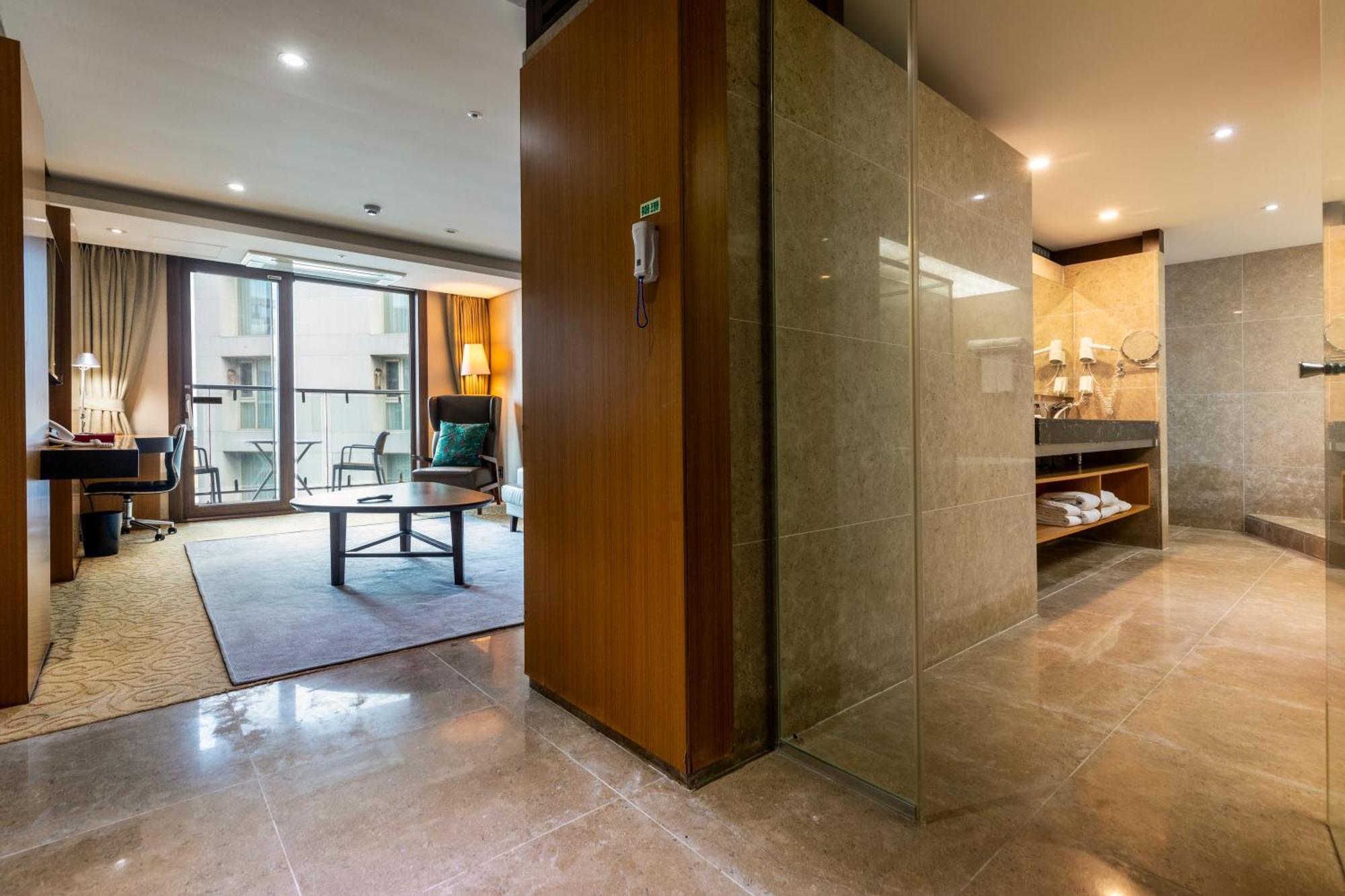 Ramada By Wyndham Jeju Hamdeok Hotel Kültér fotó