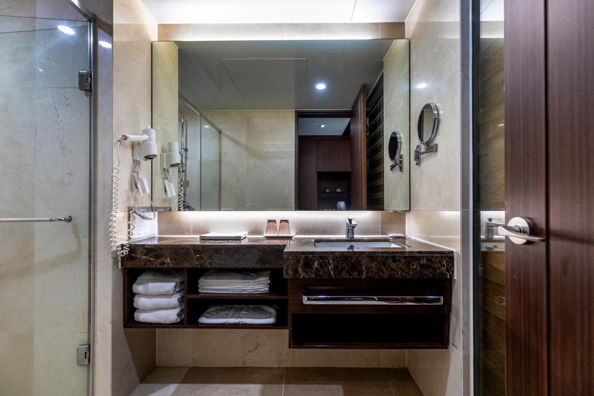 Ramada By Wyndham Jeju Hamdeok Hotel Kültér fotó